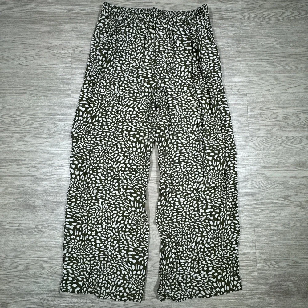LOFT Women's Wide Leg Pants Animal Print Olive Green‎ White Size S Elastic Waist